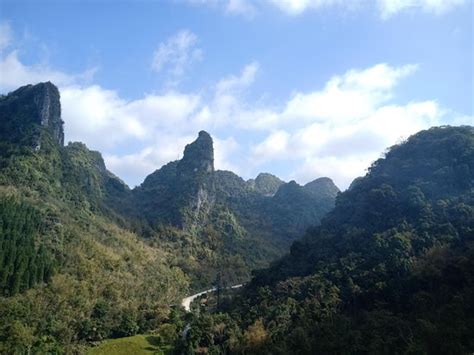 廣西馬山有哪些酒店 與其討論馬山的酒店，不如聊聊馬山的山